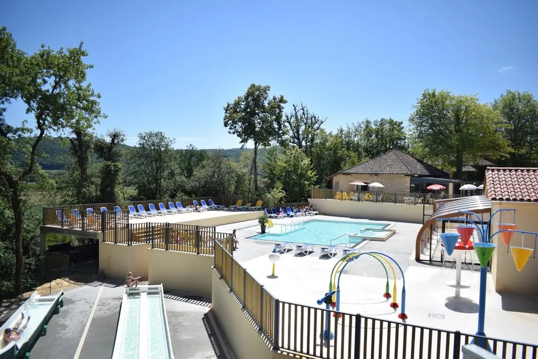 camping-la-butte-la-roque-gageac-3rcqs