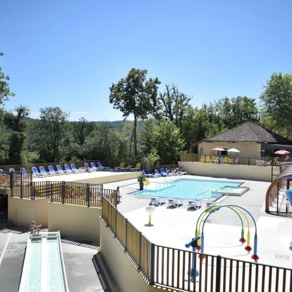 camping-la-butte-la-roque-gageac-3rcqs