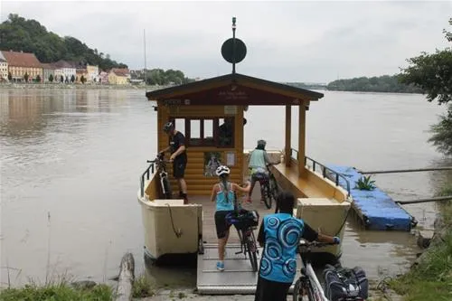 camping-au-an-der-donau-au-an-der-donau-gr17b
