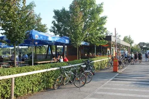 camping-au-an-der-donau-au-an-der-donau-xm7yy