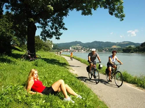 camping-au-an-der-donau-au-an-der-donau-yjwuv