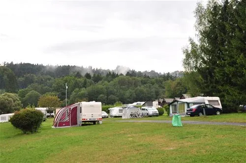 camping-sedmihorky-turnov-2xm4k