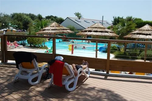 camping-des-iles-pnestin-tophs