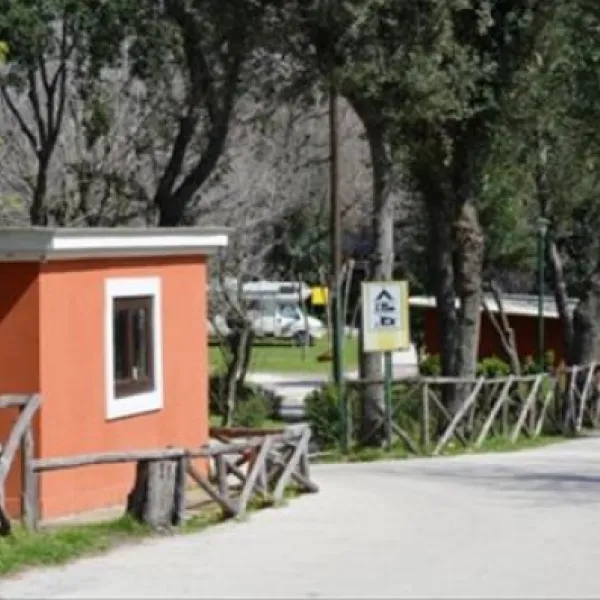 campeggio-vulcano-solfatara-pozzuoli-pcdxw