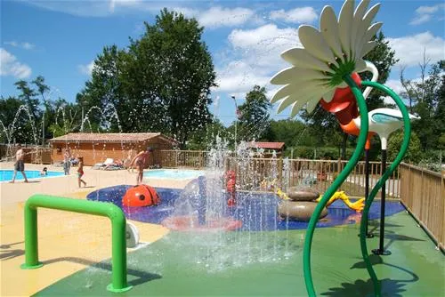 camping-les-ourmes-f-hourtin-lac-a31gp