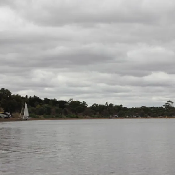 lake-bolac-campsite-campground-lake-bolac-rfh8f