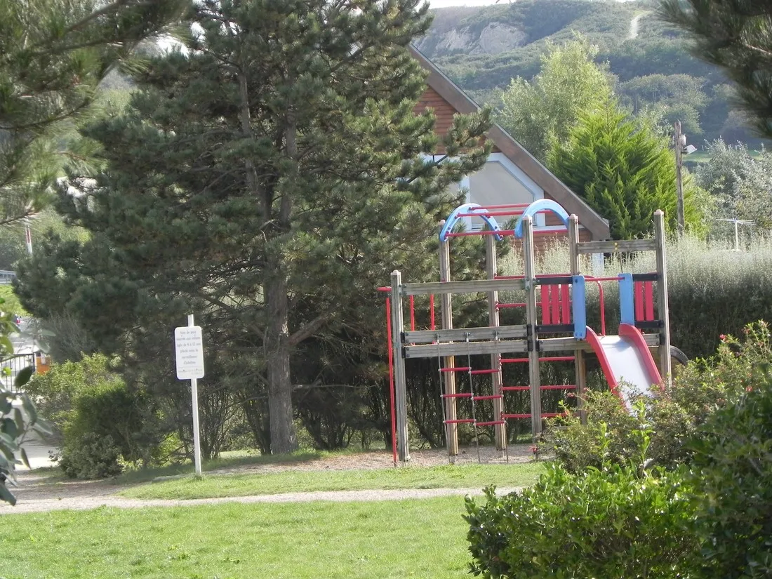 camping-de-collignon-tourlaville-yujxp