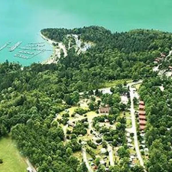 camping-trlachaume-jura-0f2h3