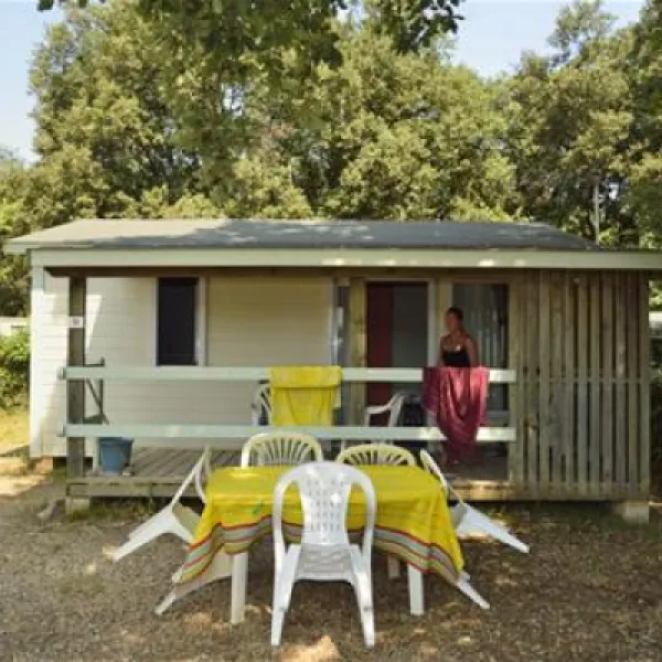 flower-camping-le-domaine-de-gajan-boisseron-4wkby
