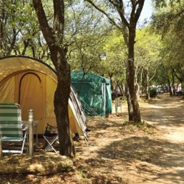 flower-camping-le-domaine-de-gajan-boisseron-h85nr