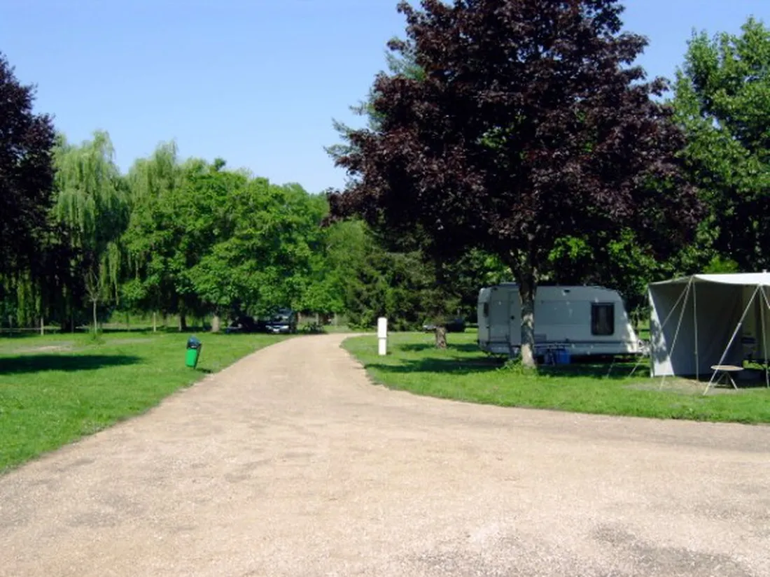 camping-municipal-de-la-cascade-tonnerre-6ppaj