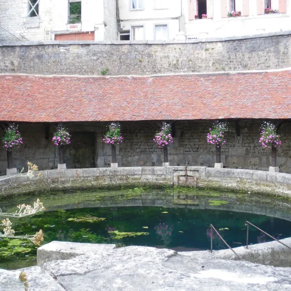 camping-municipal-de-la-cascade-tonnerre-frttq
