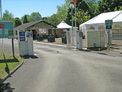 camping-municipal-de-la-cascade-tonnerre-lctpn