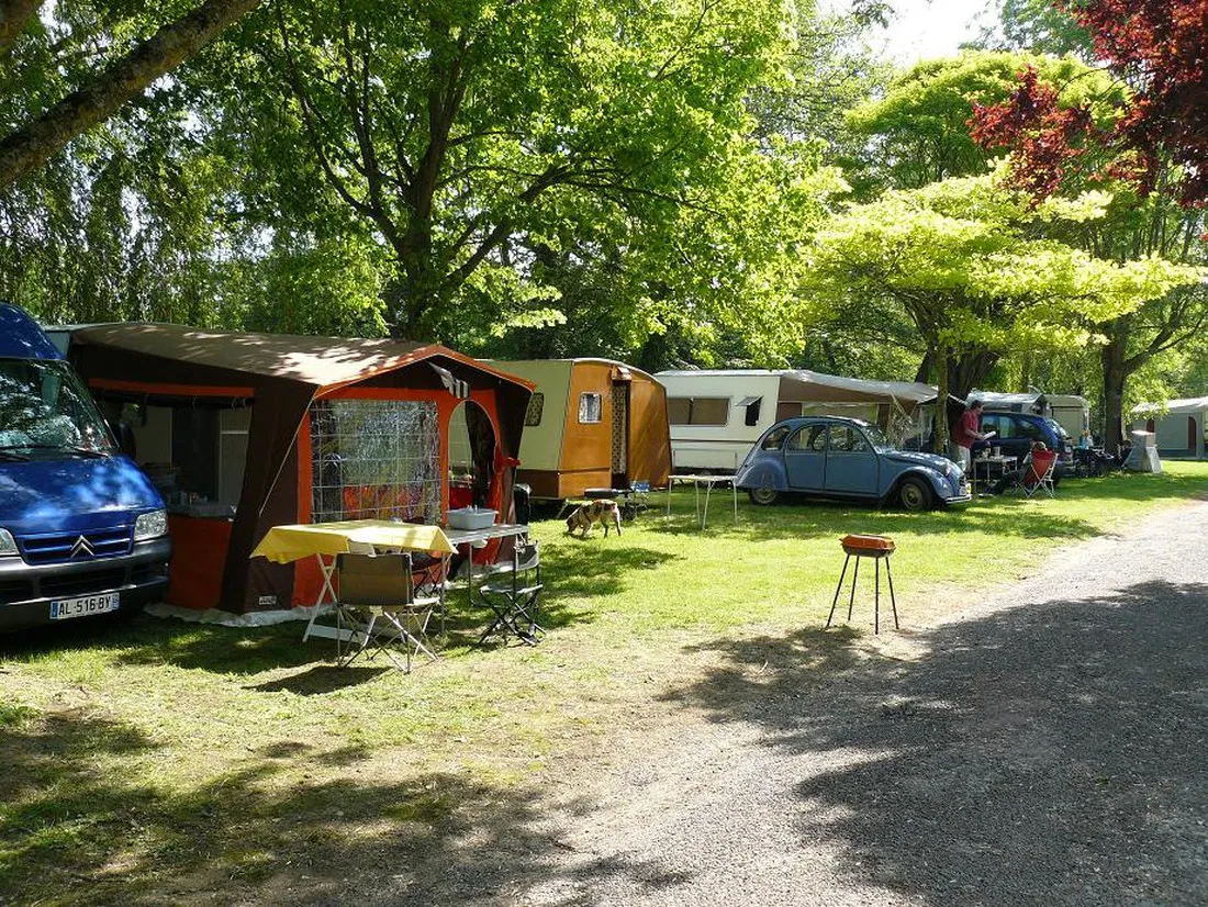 camping-municipal-de-la-cascade-tonnerre-pmu3v