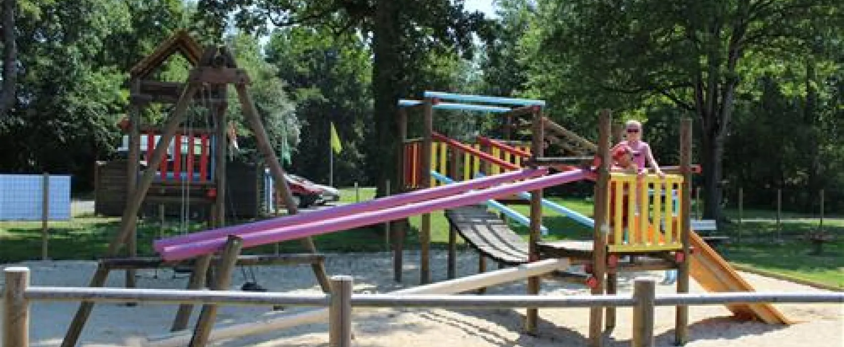 CAMPING LE PONT ROUGE