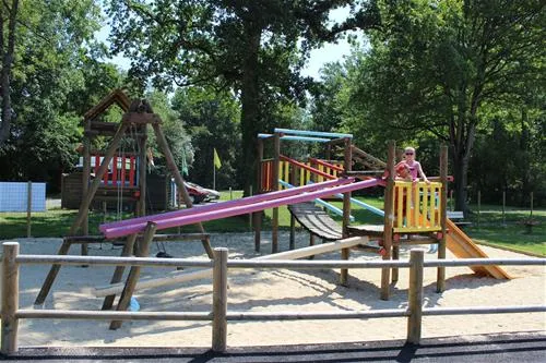 camping-le-pont-rouge-saint-rvrend-4qaf2