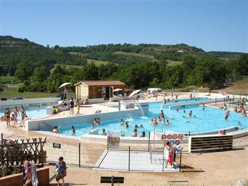 camping-le-garissou-les-cabannes-tsazj