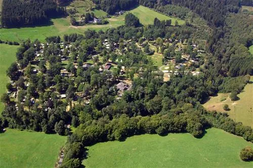 camping-im-eichenwald-mittelhof-sac2s