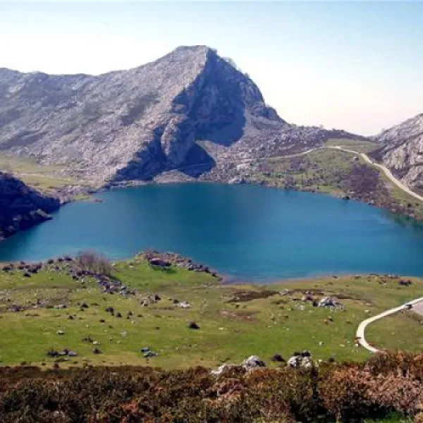 camping-naranjo-de-bulnes-cabrales-olhrz