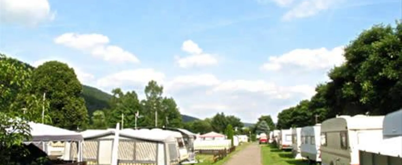 Camping am beheizten Freibad