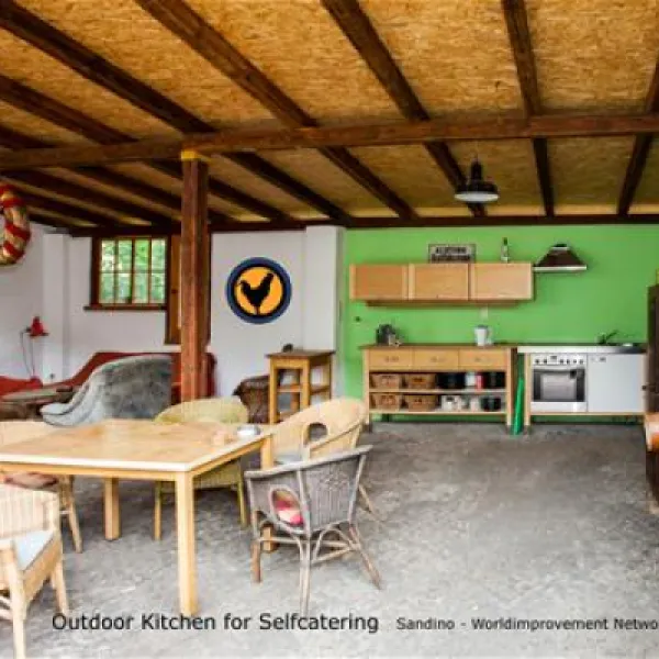 sandino-camping-hostel-berlin-berlin-aimoz