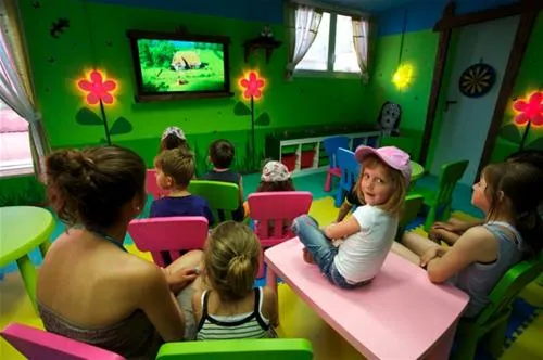 camping-weekend-san-felice-del-benaco-d6qrp