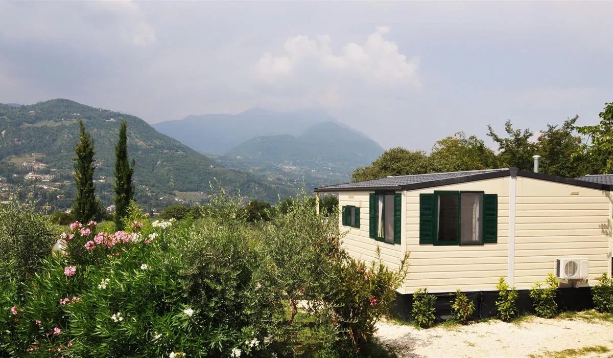 camping-weekend-san-felice-del-benaco-p8p6x