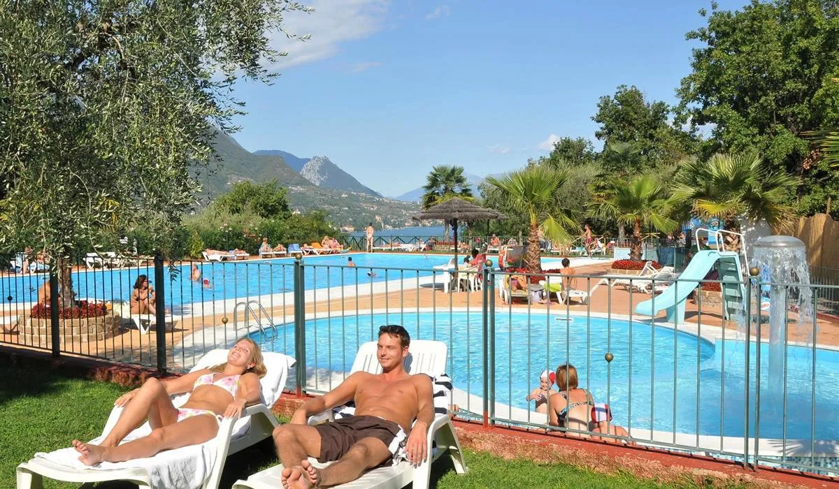 camping-weekend-san-felice-del-benaco-wtfbq