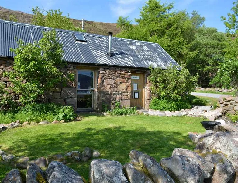 badrallach-bothy-camp-site-dundonnell-wmlso