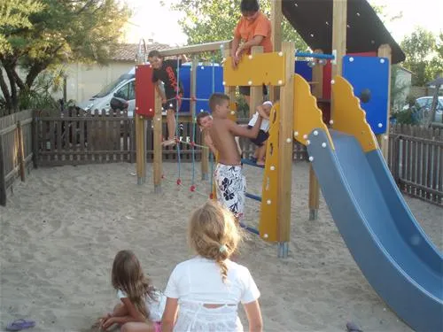 camping-le-paradou-marseillan-0w4hm