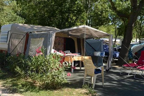 camping-les-pins-argels-sur-mer-qiftx