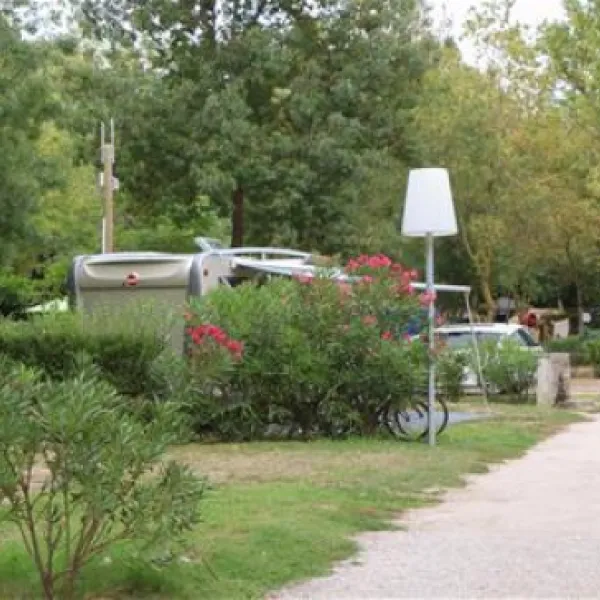 camping-les-pins-argels-sur-mer-xeaoh