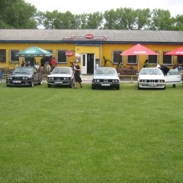camp-mseno-mseno-qwfd8