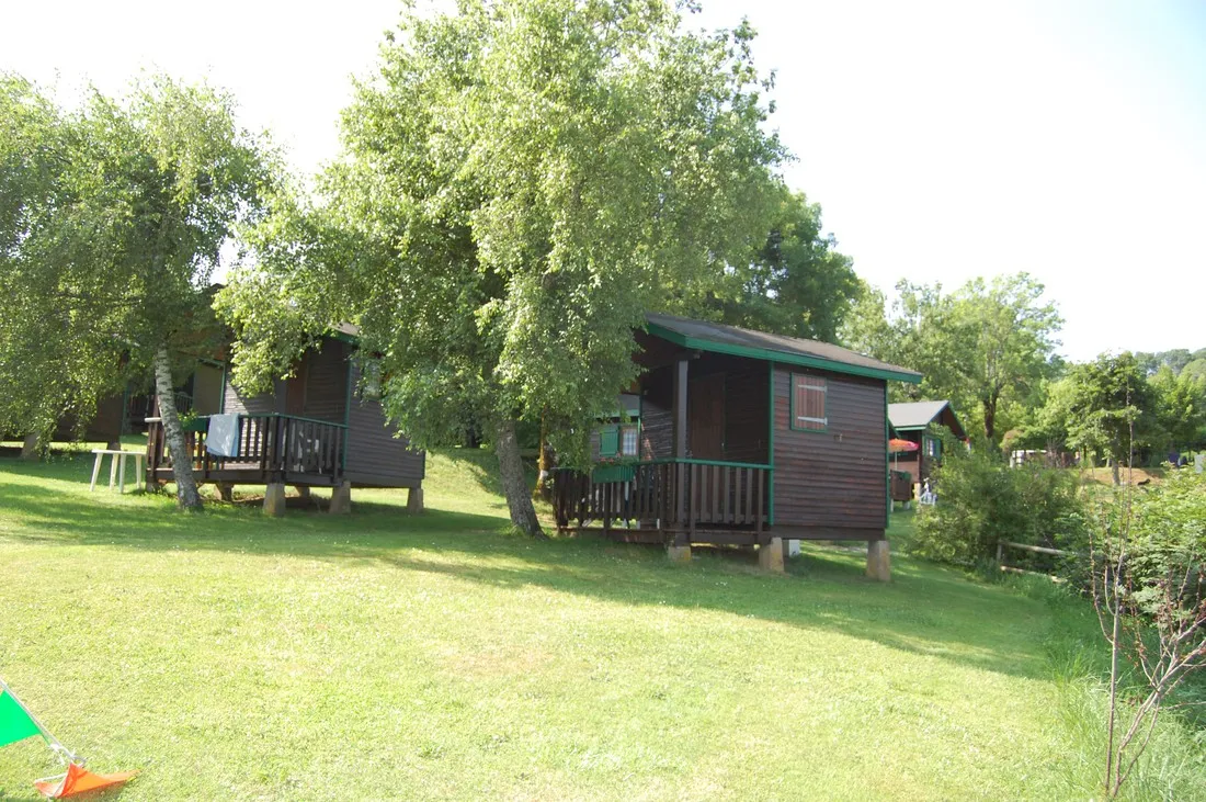camping-les-aurandeix-tauves-9kyr3