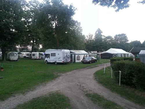 camping-breitehorn-berlin-spandau-ziiou