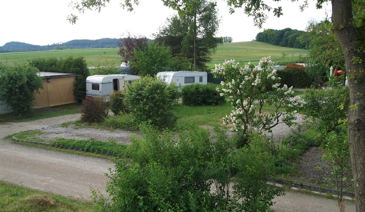 camping-berg-berg-jl8bl