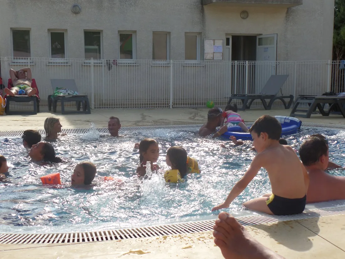 camping-les-amandiers-gallargues-le-montueux-2dqtf