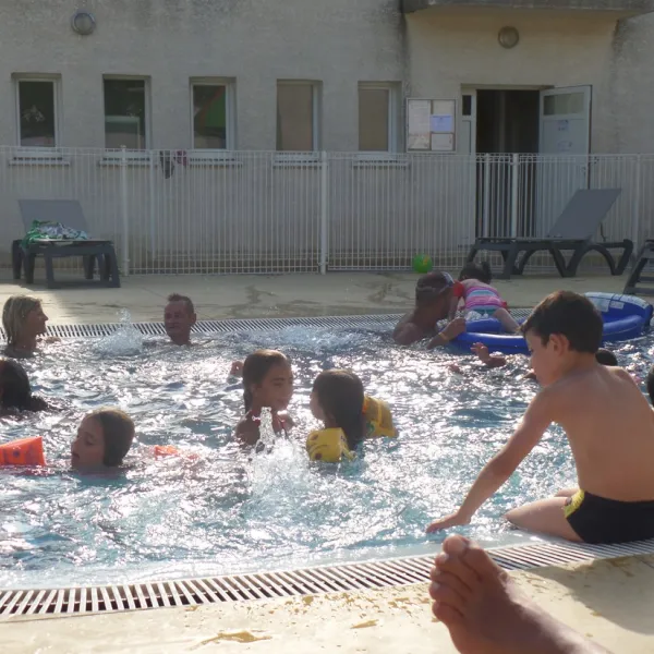 camping-les-amandiers-gallargues-le-montueux-2dqtf