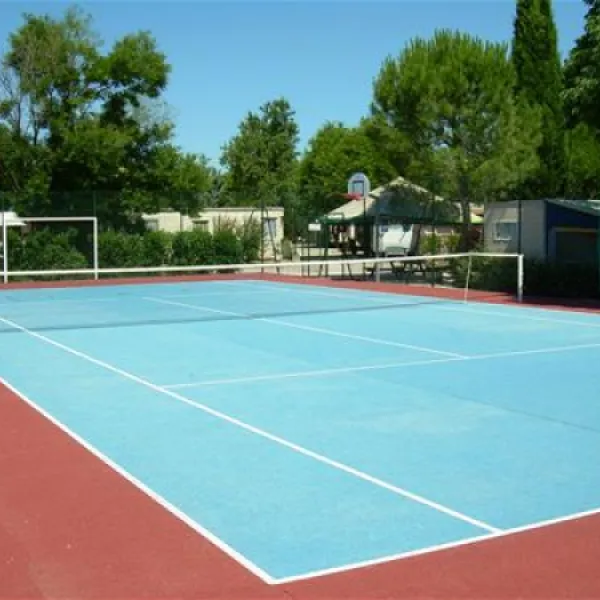 camping-les-amandiers-gallargues-le-montueux-auyzw