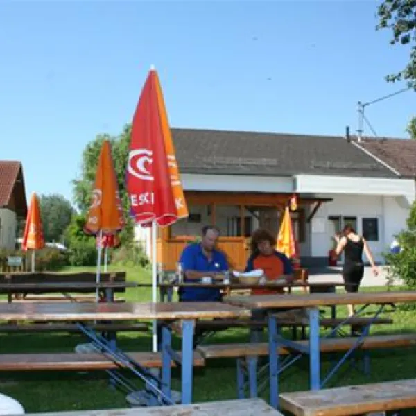camping-puchner-feldkirchen-an-der-donau-ixxis