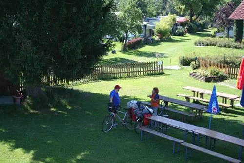 camping-puchner-feldkirchen-an-der-donau-jzzgg