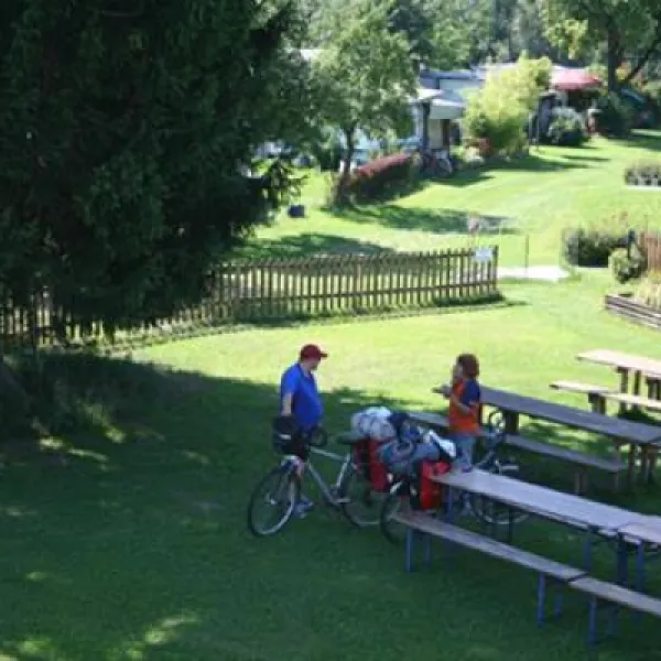 camping-puchner-feldkirchen-an-der-donau-jzzgg