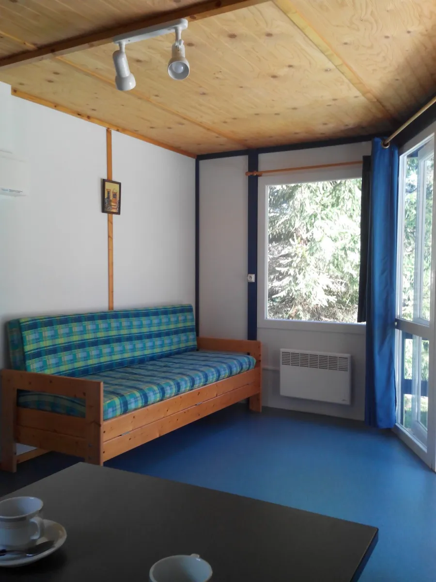 camping-le-vianon-palisse-cbfk6