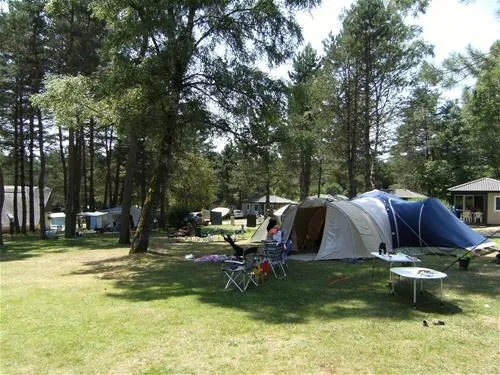camping-le-vianon-palisse-ta2k4