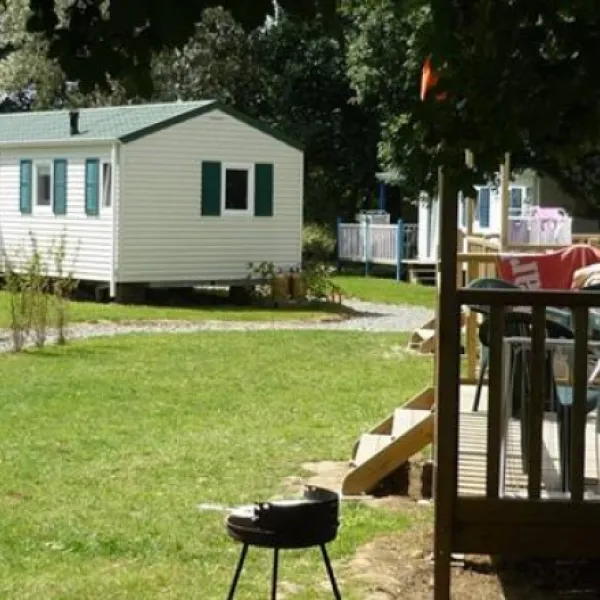 flower-camping-le-domaine-de-mesqueau-plougasnou-gkpli