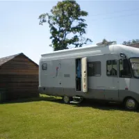 camping-oru-talu-plvamaa-8zr3v