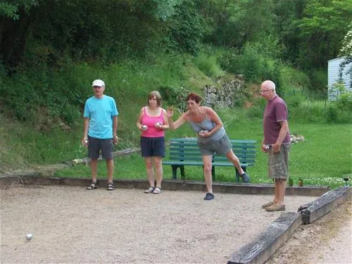 camping-du-ruisseau-du-treil--saintcirq-lapopie-4kqix
