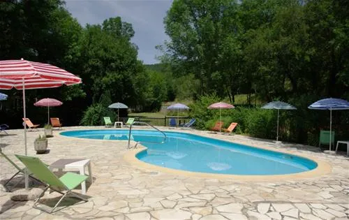 camping-du-ruisseau-du-treil--saintcirq-lapopie-obojj