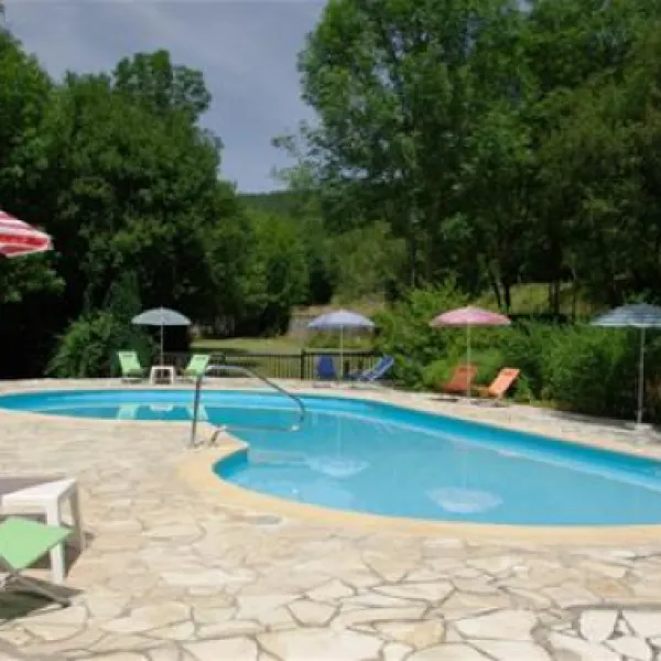 camping-du-ruisseau-du-treil--saintcirq-lapopie-obojj