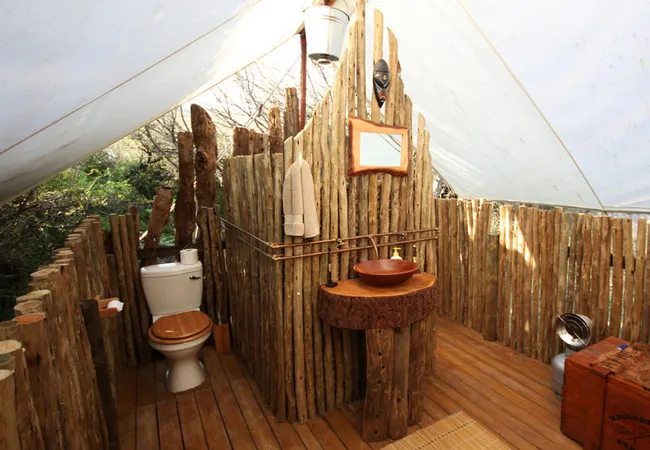 quatermains-camp-amakhala-game-reserve-paterson-yh6zg